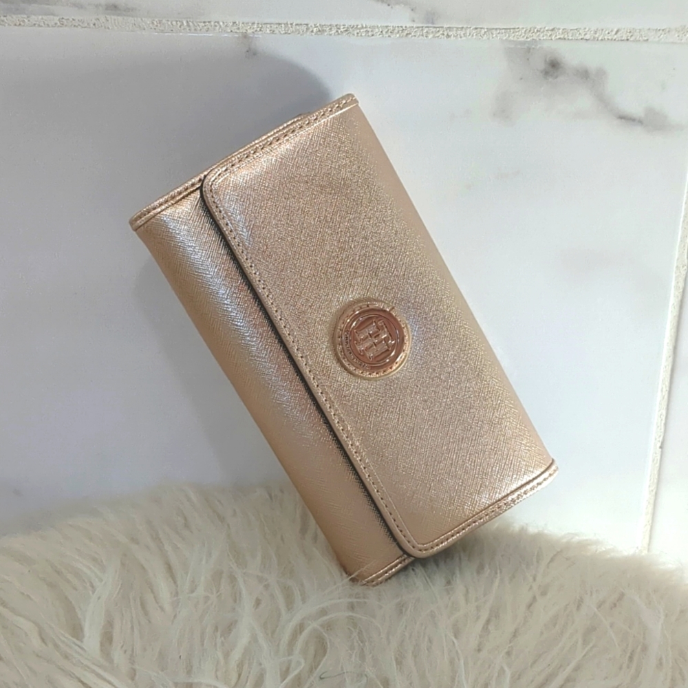 Tommy Hilfiger a wallet